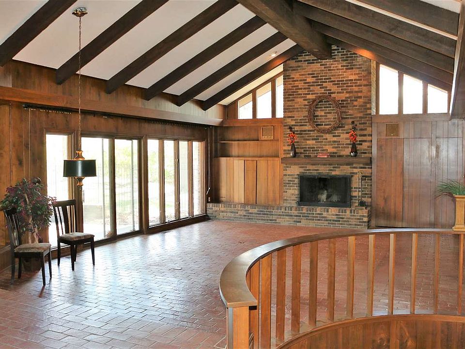 1st image of 2045 Quailwood Dr