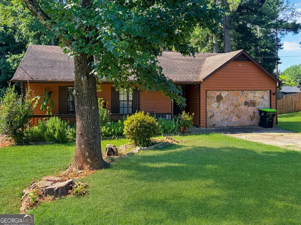 5687 Pine Meadows Ct, Morrow, GA 30260