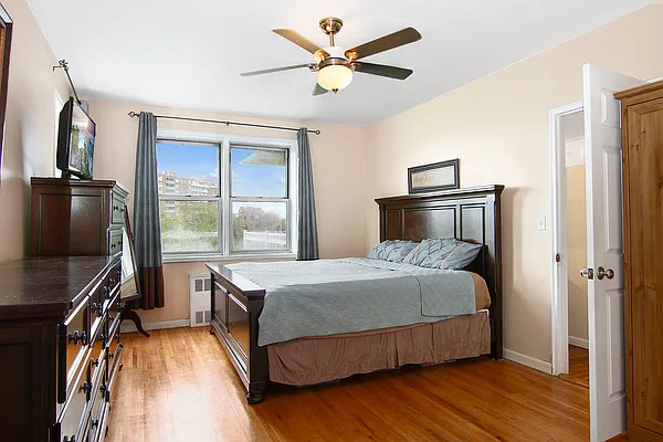 Sold by Corcoran | media 3