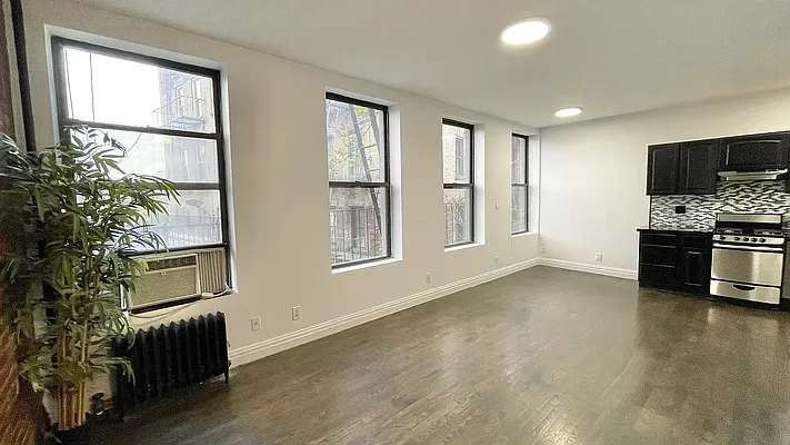 Rented by Strivers Management Group Corp (Brokerage) | media 2