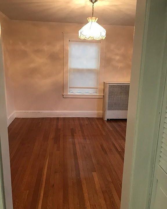 2nd image of 230 Everett St