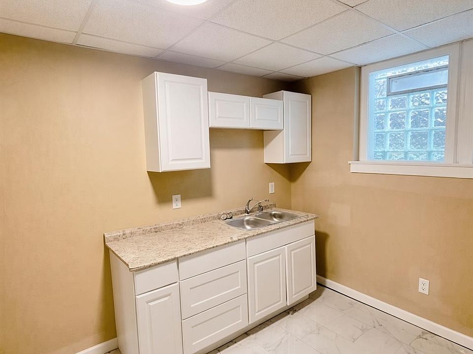 16914 Monica St, photo 3