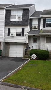 58 Windmill Rd, Poughkeepsie, NY, 12601