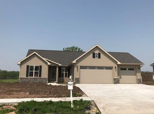 2163 River Birch Ln, De Pere, WI 54115