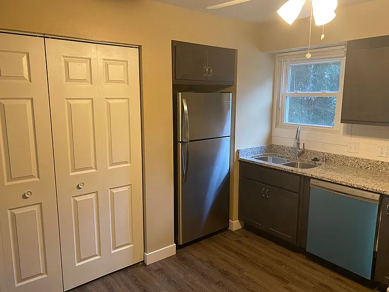 Walnut Street Oregon, LLC — Photo 39
