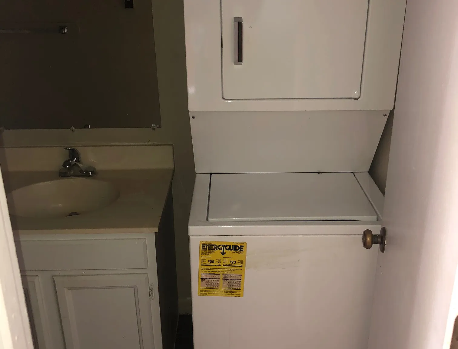 Studio, 650 sqft, $875 — Photo 3