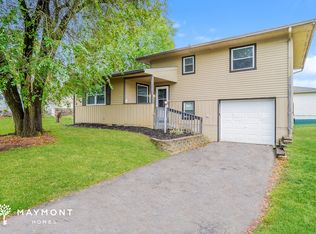 3710 Amwell Rd W, Columbus, OH 43207