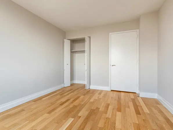 776 Sixth Avenue image 2 of 36