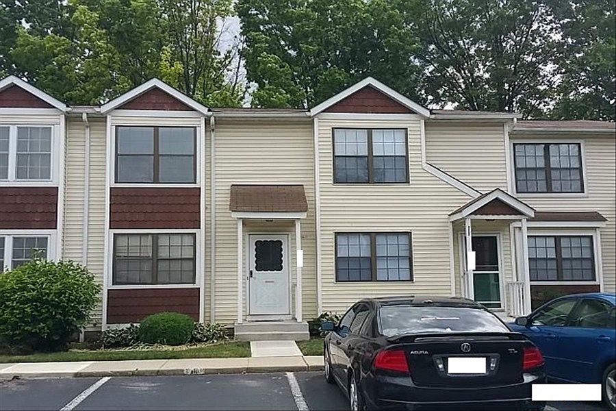 1st image of 851 Noddymill Ln E