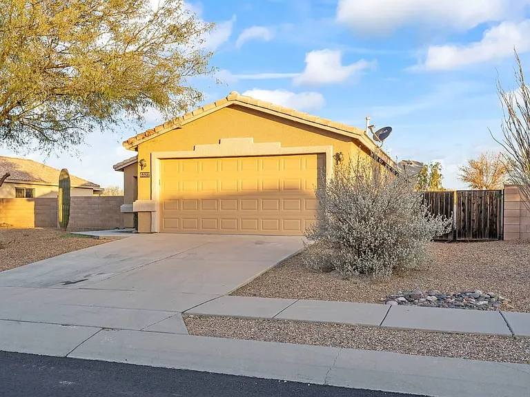6322 W Desert Laurel Ln — Photo 3
