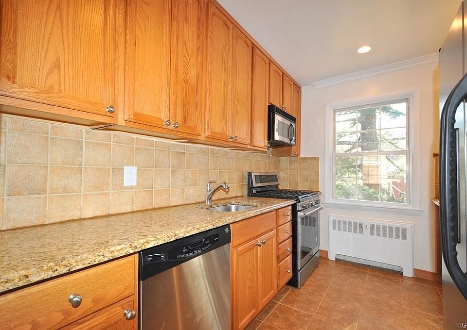 1st image of 3 Fieldstone Dr APT 90
