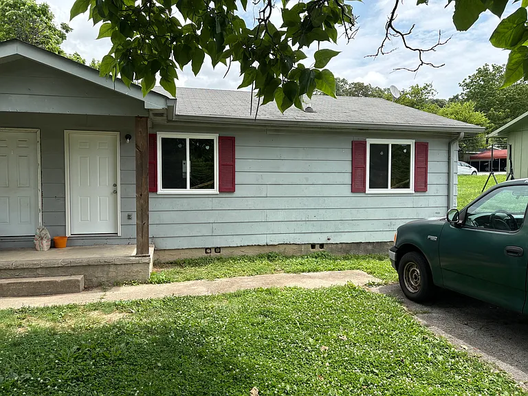 329 Poplar St #A — Photo 1