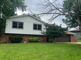140 24th Ave, Monroe, WI 53566