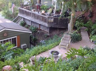 4320 Ensenada Dr, Woodland Hills, CA 91364
