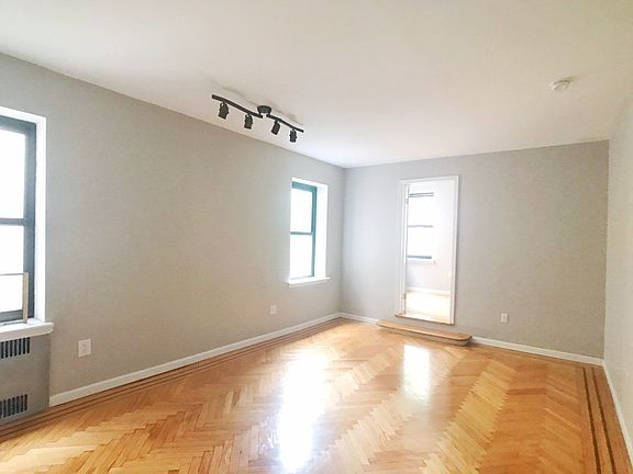 2nd image of 610 W 174th St APT 4F