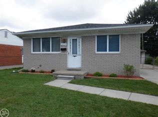 18355 E Thirteen Mile Rd, Fraser, MI 48026