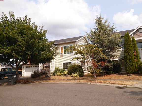 4th image of 16330 Richmont Ct SE