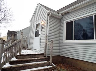 1206 Columbia St, Waterloo, IA 50703