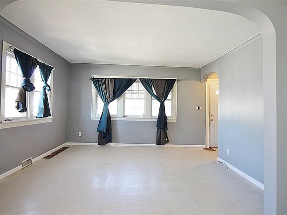 3rd image of 1103 19th St