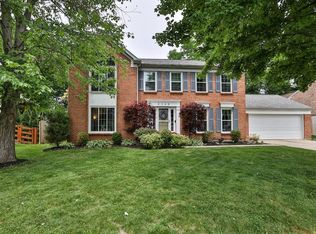8368 Crosspointe Dr, Cincinnati, OH 45255