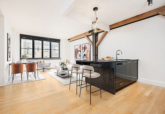 2nd image of 487 Keap St APT 406