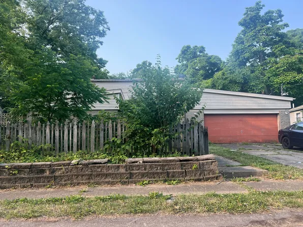 955 Matthews Dr, Cincinnati, OH 45215