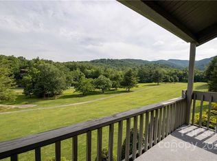 405 Fairway Ln APT E, Spruce Pine, NC 28777
