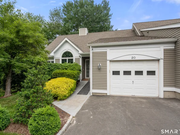20 Carrie Circle #20, Fairfield, CT 06825