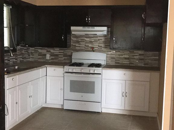 2nd image of 4208 Rachel Ave