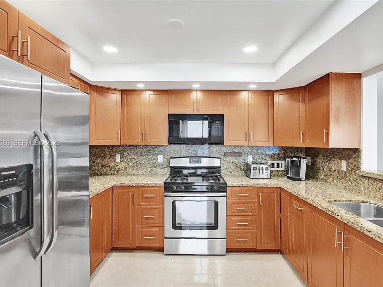 2030 S Ocean Dr #821 — Photo 7