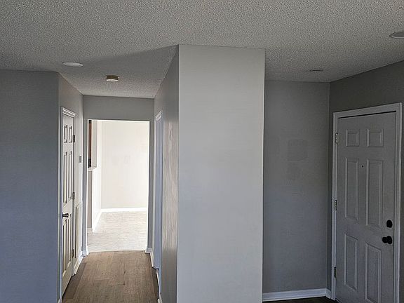 3rd image of 1737 Moses Ave #2