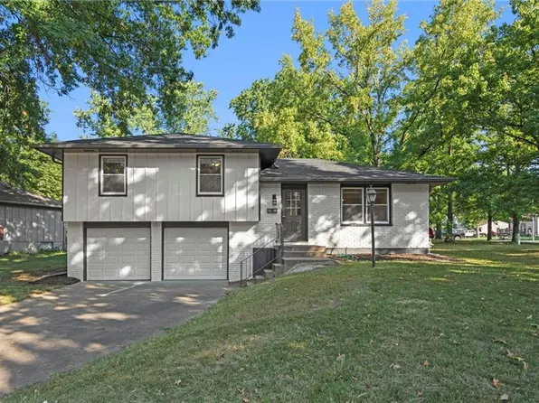 8416 E 97th Ter, Kansas City, MO 64134