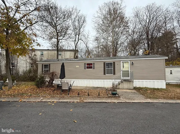 41 Terrace Dr, Phoenixville, PA 19460