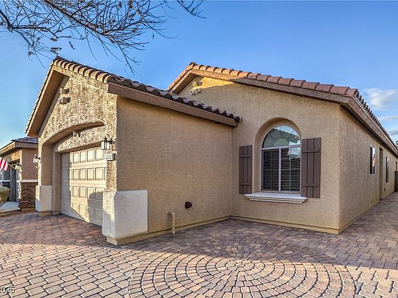 3rd image of 6136 Majestic Wind Ave