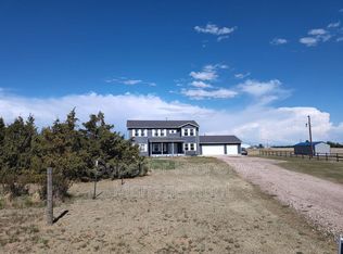 8203 Stagecoach Rd, Cheyenne, WY 82009