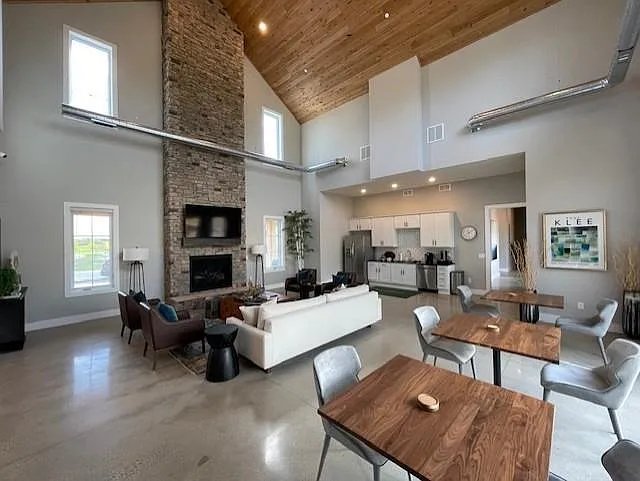 10410 Robinwood Rd — Photo 11