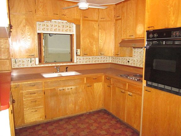 2nd image of 517 Josephine St