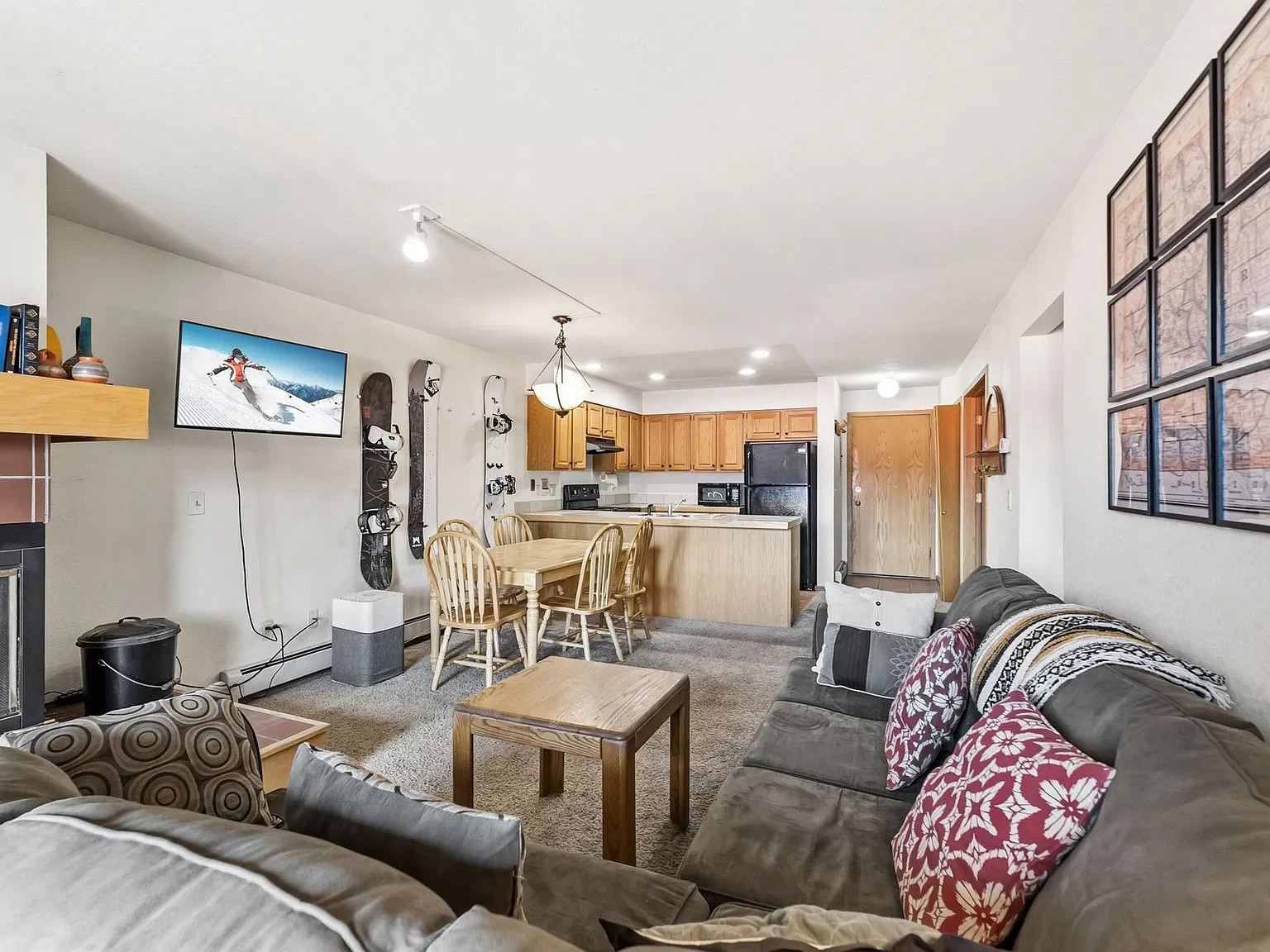 2 bed, 862 sqft, $3,200 — Photo 3