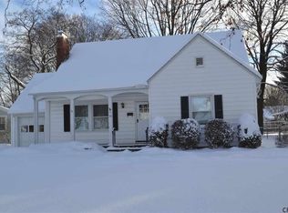 1 Colonial Dr, Schenectady, NY 12306