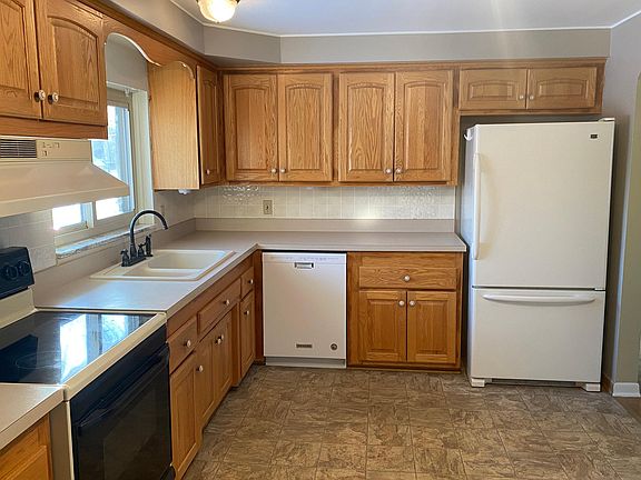5th image of 8150 Bellarine Dr