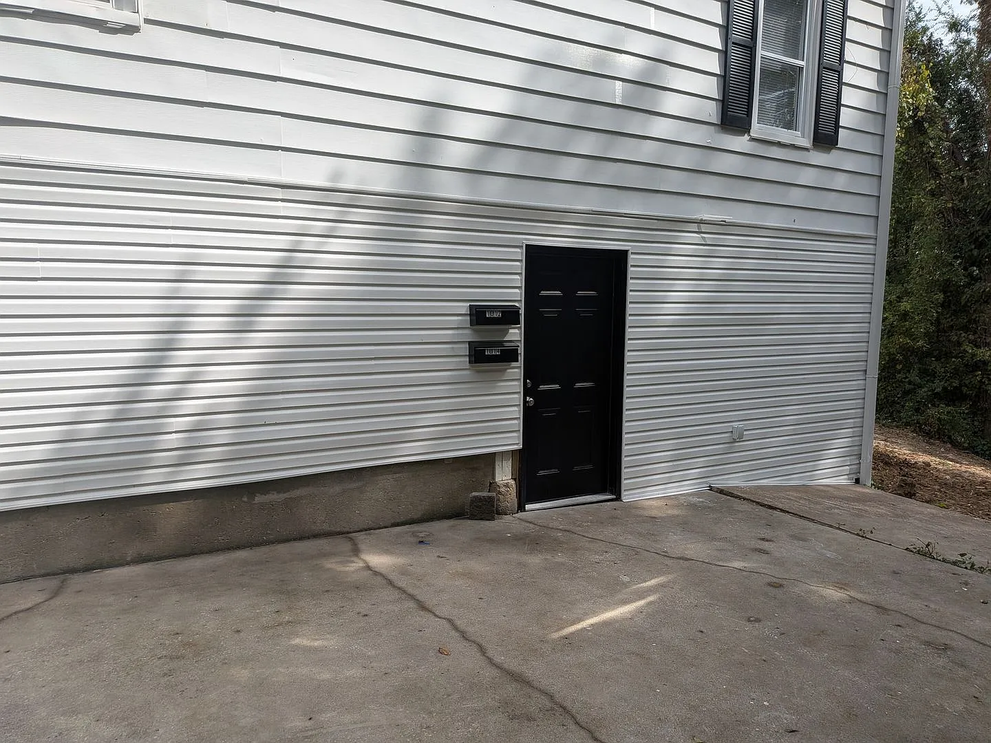 1012 Capitol — Photo 2