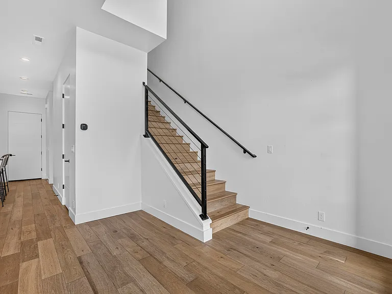 2100 E Island Cove Ln — Photo 13