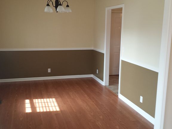 4th image of 1406 Marymont Dr