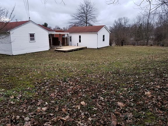 3rd image of 3640 Olympia Cir