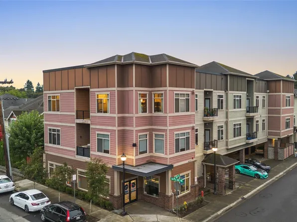 4005 NE 3rd Place #E, Renton, WA 98056