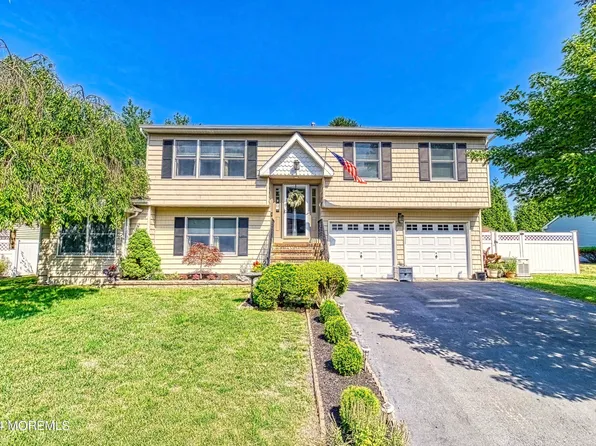 40 Bristlecone Drive, Howell, NJ 07731