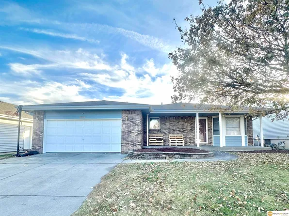 801 W Jennifer Dr, Lincoln, NE 68521