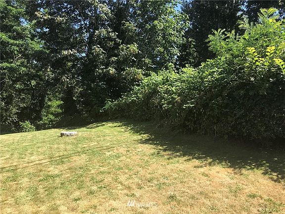 5th image of 15300 10th Ave NE