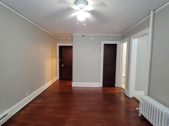 5th image of 250 11th Ave NE APT 2