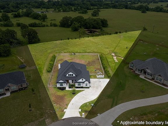 3rd image of 9031 Scarborough Dr